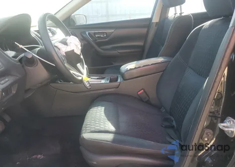 2016 Nissan Altima 2.5 z USA, uszkodzony, nr VIN 1N4AL3AP4GN321003